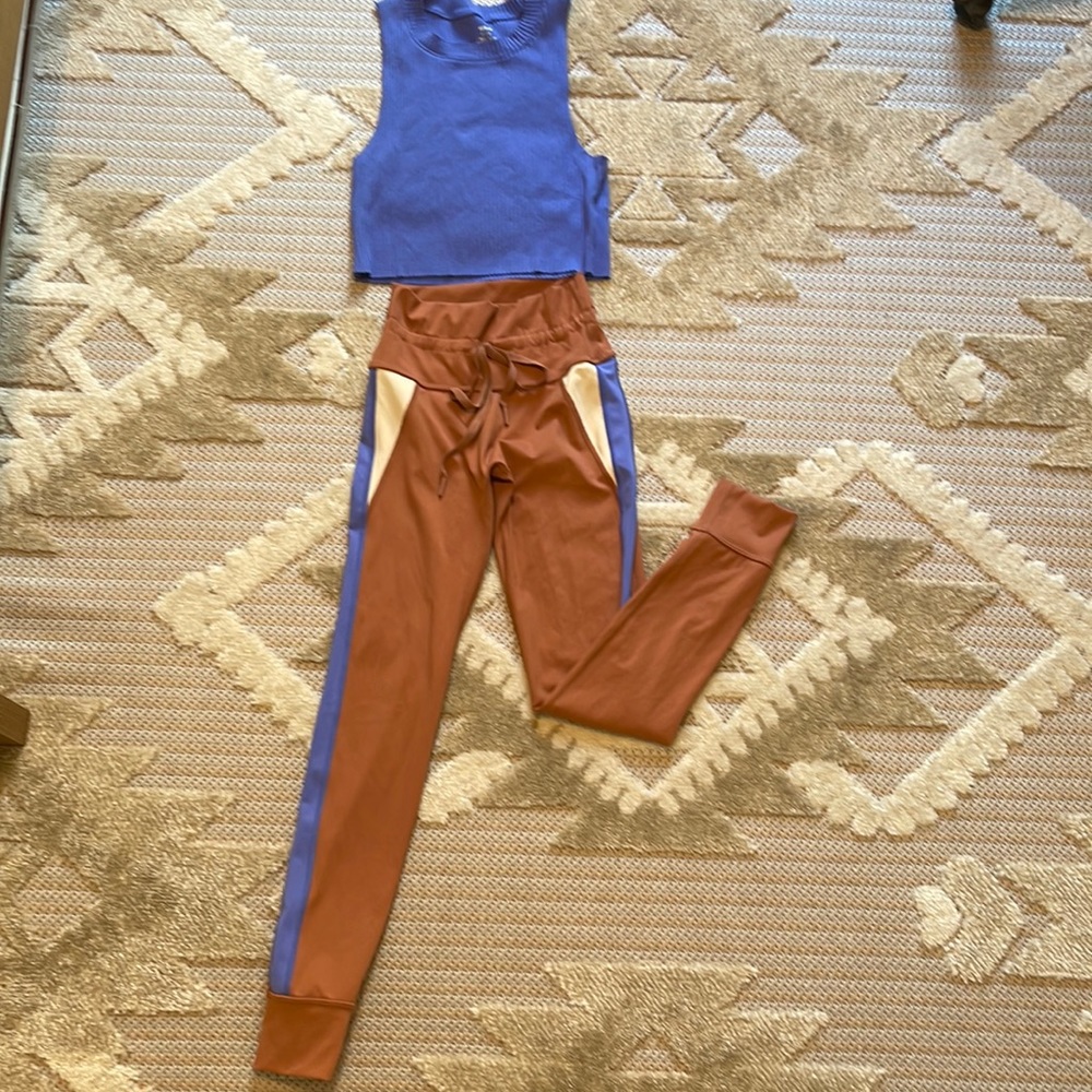 Aerie offline legging and crop top set